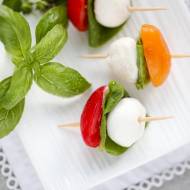 Koreczki Caprese