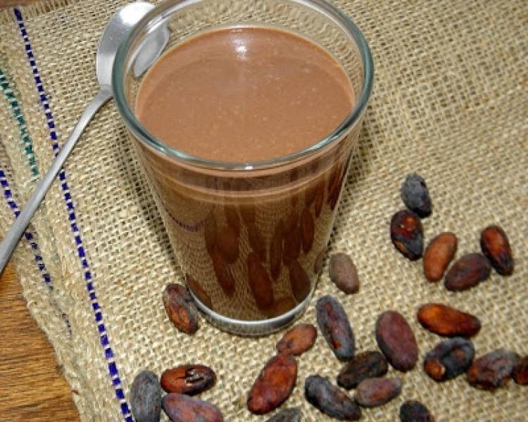 Koktajl czekoladowo-kokosowy z awokado.