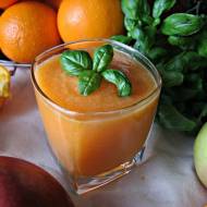 Koktajl witaminowy z pomarańczy i marchewki