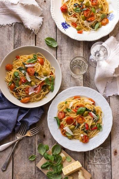 Spaghetti alla putanesca, czyli makaron dla zabieganych