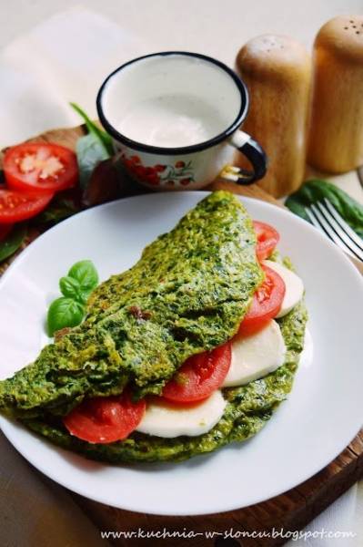 PROJEKT ŚNIADANIE: Zielony omlet pachnący latem