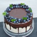 Tort jeżynowy w stylu Drip Cake