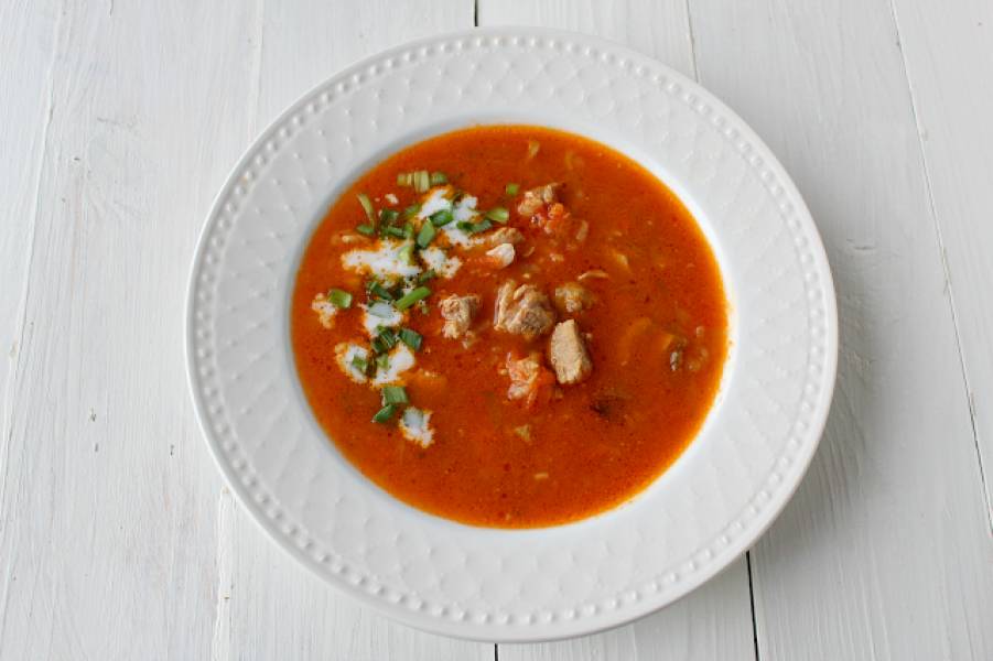 Soljanka - pyszna, rozgrzewająca zupa rosyjska.