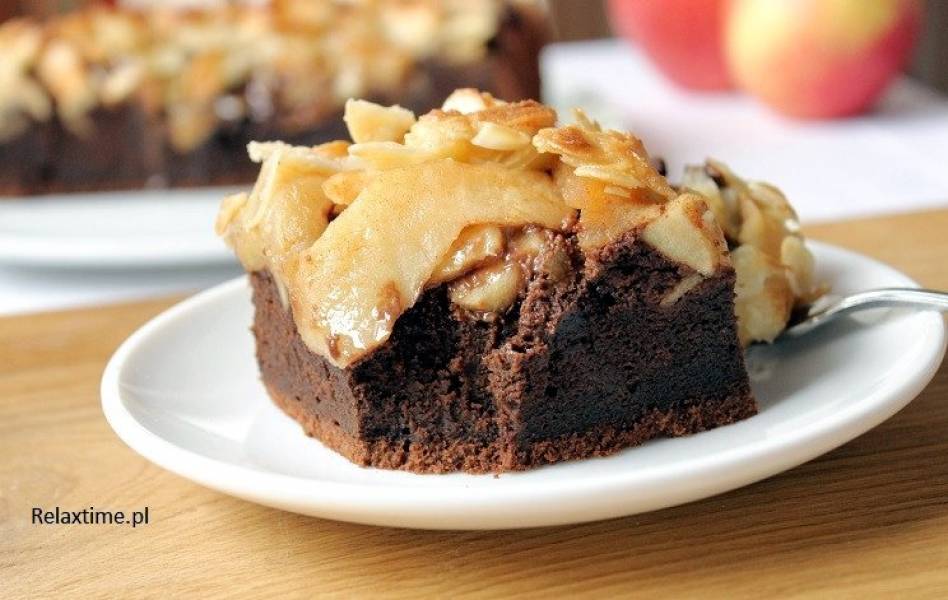 Ciasto na niedzielę szybkie i łatwe #16 Brownie z jabłkami i karmelizowanymi migdałami