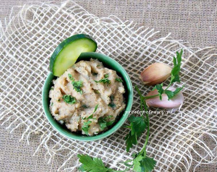 Pasta z pietruszki i fasoli- bezglutenowa