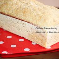 Chleb foremkowy, pszenny z otrębami