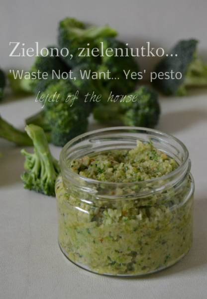 'Waste Not, Want... Yes', czyli zielone pesto z łodyżek brokuła i ￼￼￼￼￼orzechów włoskich...