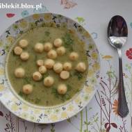 Zupa z zielonego groszku i cukinii