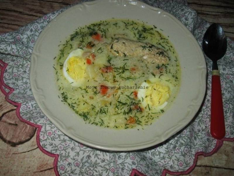 Zupa chrzanowa z jajkami i zrazami