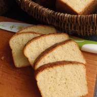 Kwietniowa piekarnia i chleb tostowy