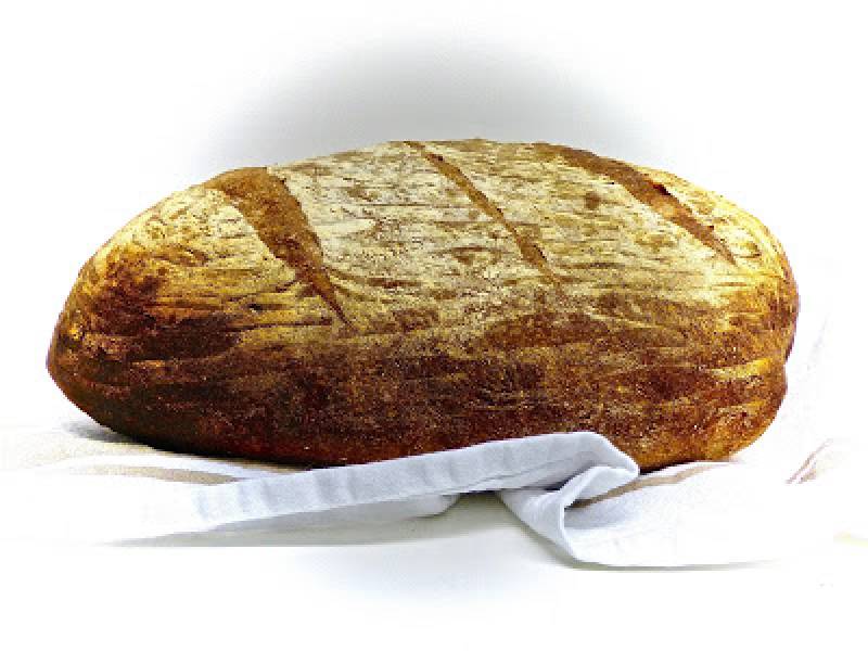 Ulubiony pszenny chleb, z mąką pełnoziarnistą.