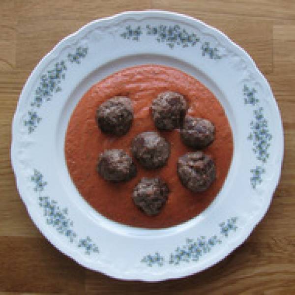 Klopsiki w sosie pomidorowym