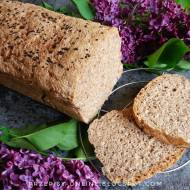 Chleb razowy pszenno - żytni na drożdżach ze słonecznikiem i czarnuszką (wyrabiany w automacie)