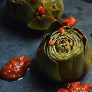 Karczochy w pomidorowo- ziołowym bulionie