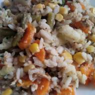 Ryż z tuńczykiem i warzywami