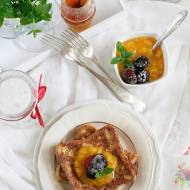 Tosty francuskie z owocami - pyszne śniadanie dla łasuchów