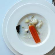 Zupa kalafiorowa z fasolką szparagową