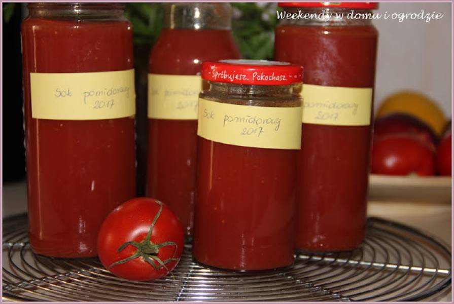 Naturalny sok pomidorowy