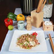 Ryż to podstawa kuchni azjatyckiej. Poznaj trzy przepisy na aromatyczne dania z ryżem