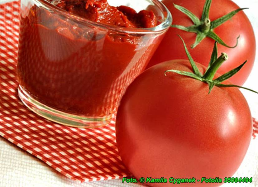 Gęsty przecier pomidorowy.