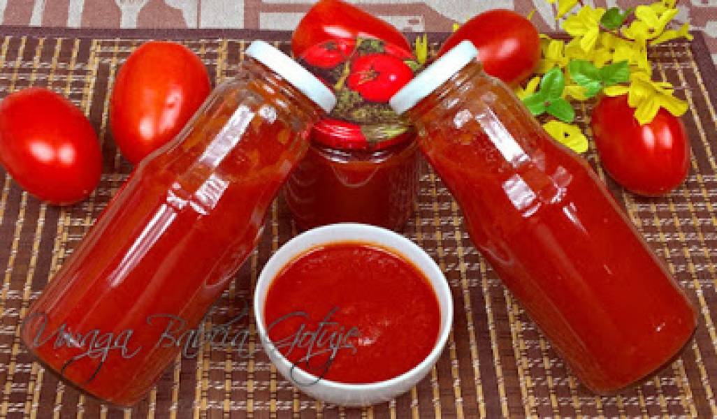 Przepis na domowy ketchup pomidorowy