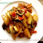 Ziemniaki z warzywami pieczone w ziołach