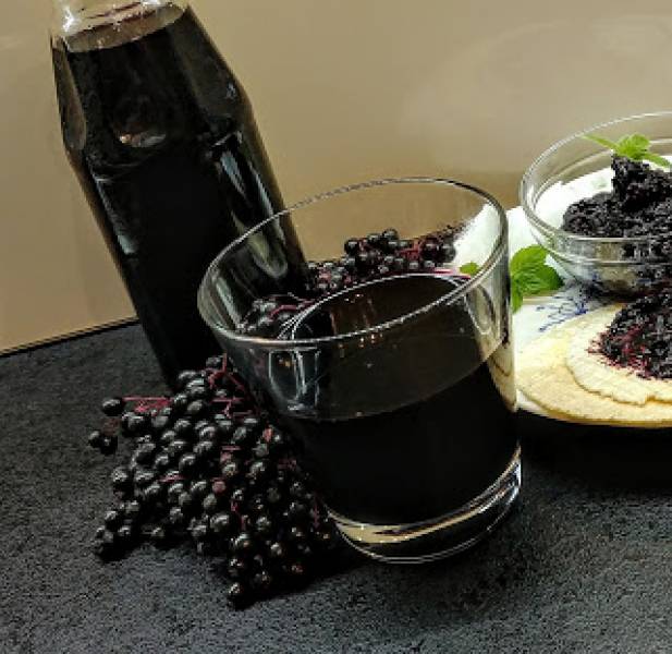 Sok z owoców czarnego bzu- na zdrowie!