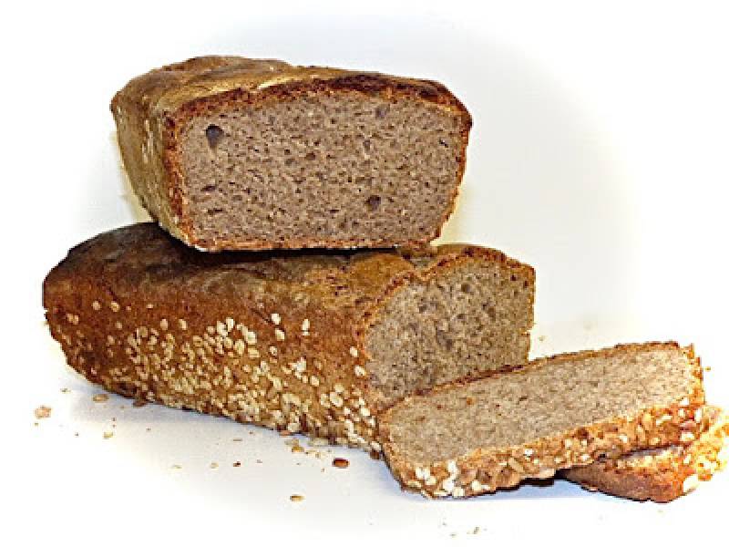 Chleb mieszany na żytnim zakwasie
