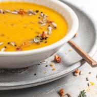 Rozgrzewająca zupa marchewkowa z chili i imbirem