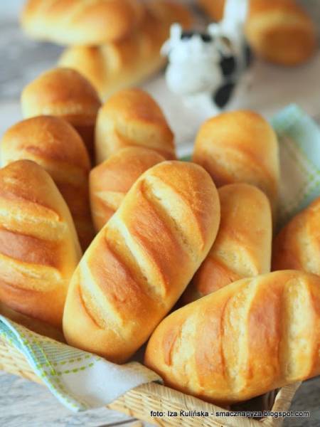 Domowe bułeczki mleczne - World Bread Day 2017