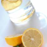 Zacznij dzień od szklanki wody z cytryną