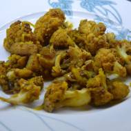 Pieczone ziemniaki i kalafior w sosie garam masala - bez smażenia