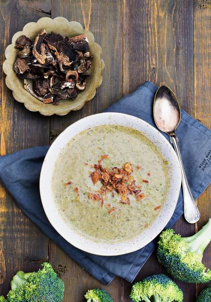 Szybki obiad-zupa grzybowa z brokułami