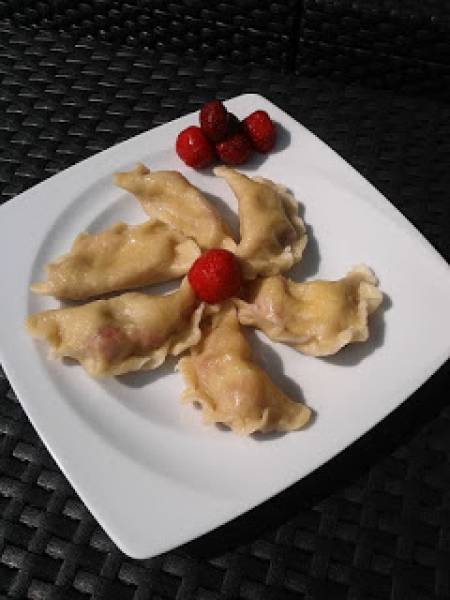 Pierogi z truskawkami