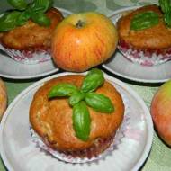 Muffinki z jabłkami, cynamonem i rodzynkami