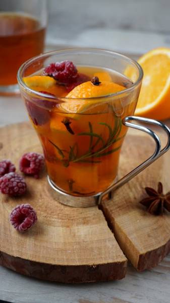 Rozgrzewająca herbata malinowo-pomarańczowa
