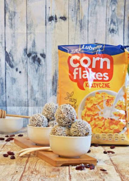 JESIENNE KULKI MOCY Z PIECZONĄ DYNIĄ I CORN FLAKES