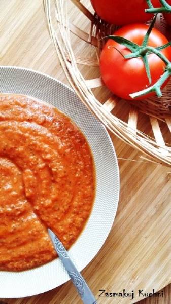 Sos pomidorowo-chrzanowy z kozim serem (idealny do makaronów, ryżu, mięs i ryb)
