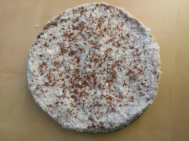 Tort kokosowo-czekoladowy z wiśniami