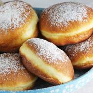 Pączki drożdżowe z ziemniakami