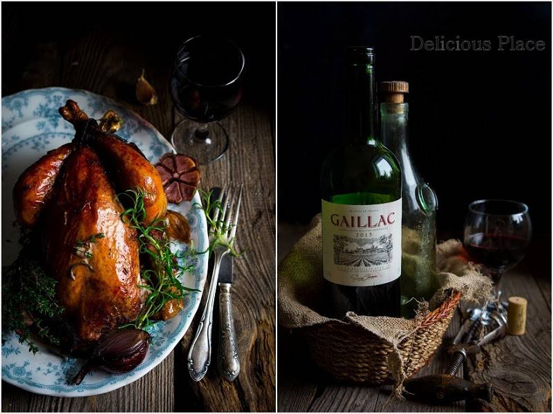 Kurczak pieczony w winie z czosnkiem i ziołami / Chicken baked in wine with garlic and herbs