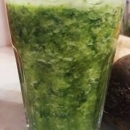 Zielony koktajl ze szpinakiem