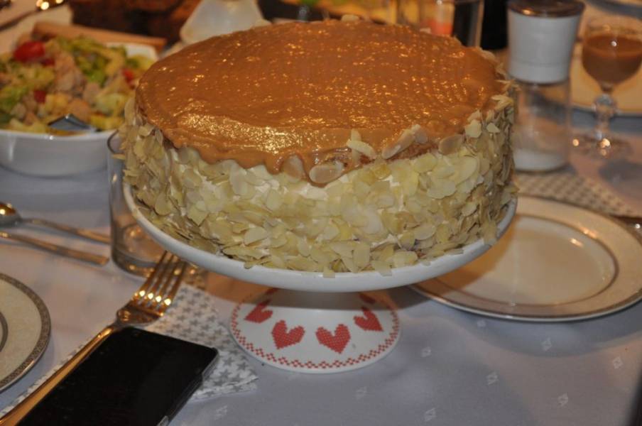 Tort z masą krówkową