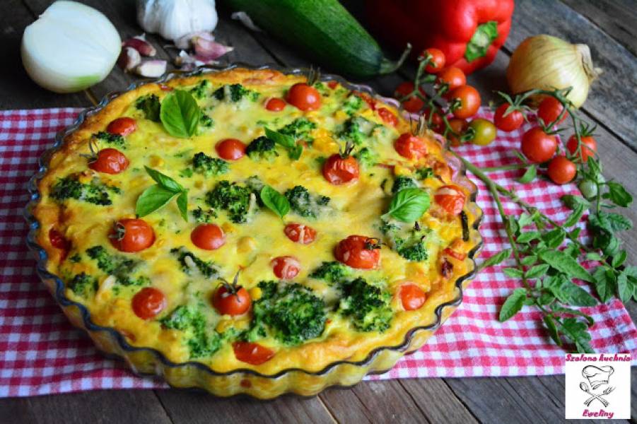 Frittata z brokułem, cukinią i grillowanymi warzywami