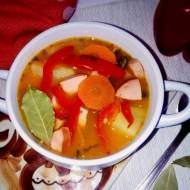 Rozgrzewająca i sycąca zupa gulaszowa