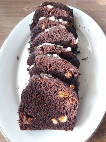 Ciasto czekoladowe z suszonymi figami