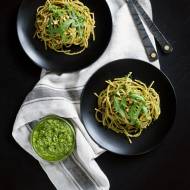 Jak przygotować idealne zielone pesto? Pesto z rukoli z makaronem.