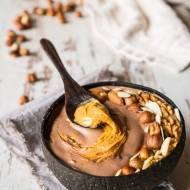 Masło migdałowe i czekolada – idealne  smoothie bowl