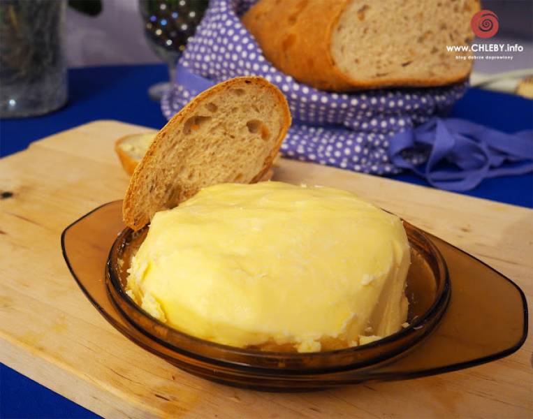 Jak zrobić masło (miodowe)?
