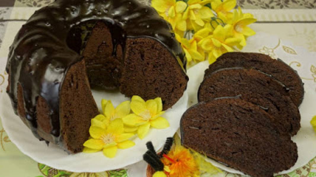 Babka czekoladowa wilgotna i pyszna – ciasto czekoladowe
